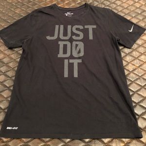 Men’s just do it T shirt